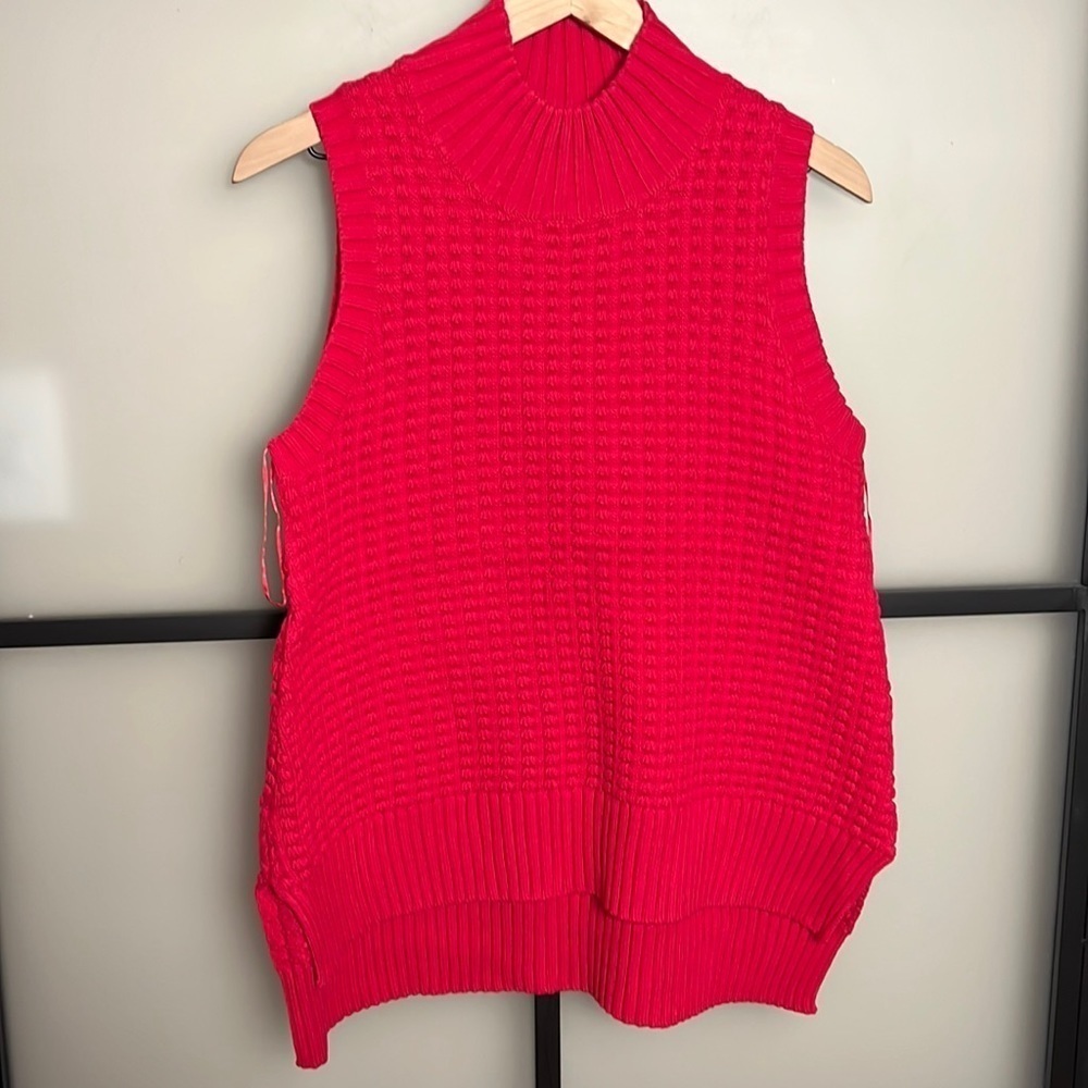 NWT French Connection Mozart Popcorn Vest Size Large